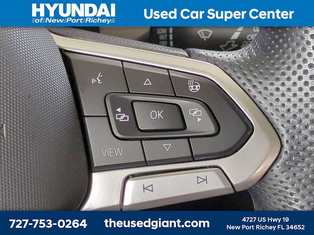 Used 2021 Volkswagen Atlas SEL R-Line FWD image 31