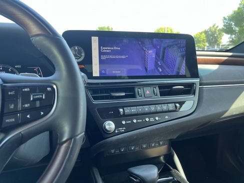Used 2023 Lexus ES 350 Ultra Luxury w/ Accessory Package (Z2) FWD image 31
