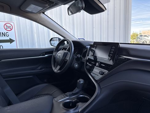 Used 2023 Toyota Camry SE image 38