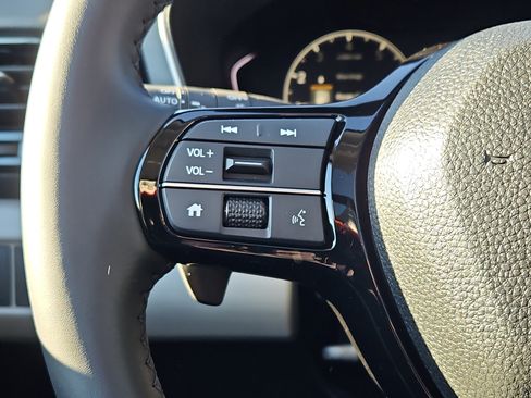 New 2025 Honda Pilot Touring image 15