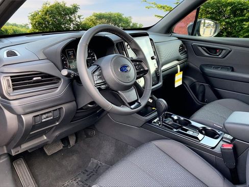 Used 2026 Subaru Forester Premium image 7