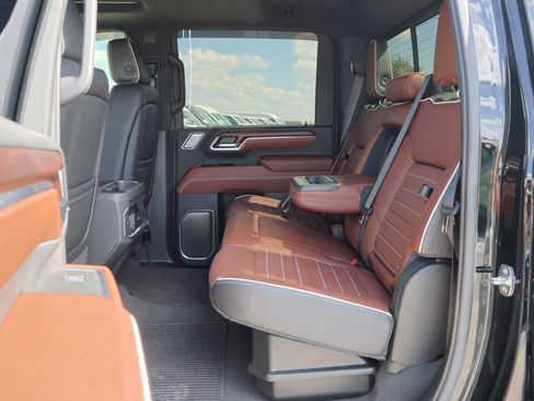 Used 2024 GMC Sierra 2500 Denali Ultimate w/ Max Trailering Package image 33