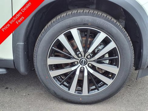 Used 2023 Nissan Pathfinder Platinum FWD image 9