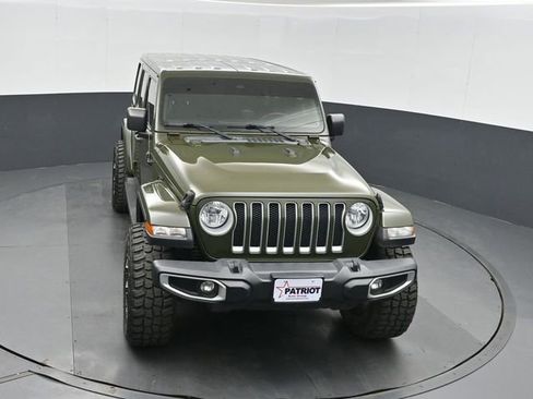 Used 2021 Jeep Wrangler Unlimited Sahara w/ Uconnect 4C Nav & Sound Group AWD/4WD image 36