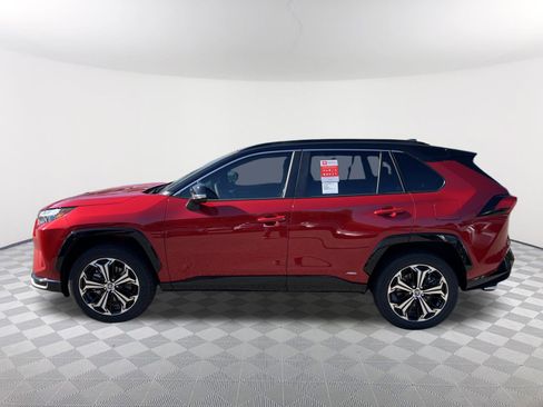 Certified 2025 Toyota RAV4 XSE image 4