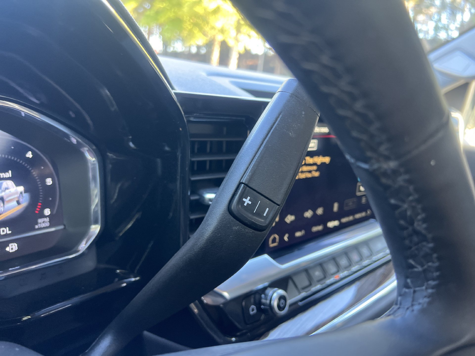 Used 2025 GMC Sierra 1500 Elevation RWD image 11