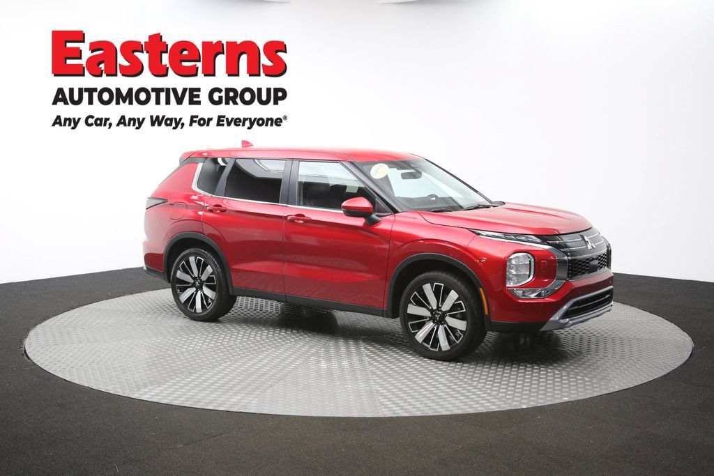 Used 2025 Mitsubishi Outlander SE AWD/4WD image 49