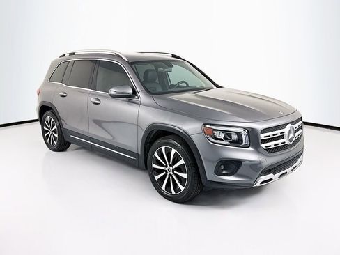 Used 2021 Mercedes-Benz GLB 250 image 3