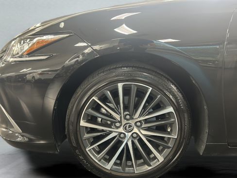 Used 2023 Lexus ES 350 w/ Premium Package FWD image 32