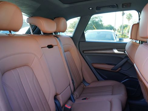 Used 2022 Audi Q5 2.0T Premium Plus w/ Premium Plus Package image 23