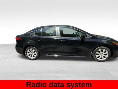 Used 2025 Toyota Corolla LE FWD image 10