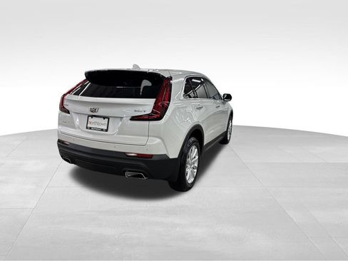 Used 2022 Cadillac XT4 Luxury w/ Cold Weather Package AWD/4WD image 33