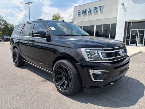 Used 2018 Ford Expedition Platinum AWD/4WD image 2