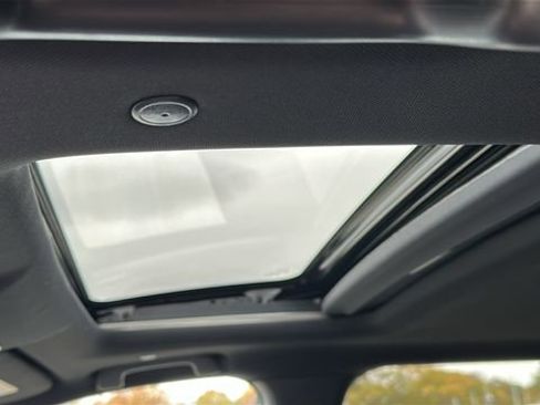 Used 2025 Honda CR-V Sport-L image 11