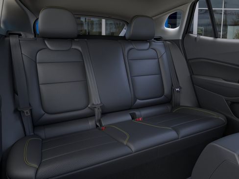 New 2026 Chevrolet Trax ACTIV w/ Sunroof Package image 46