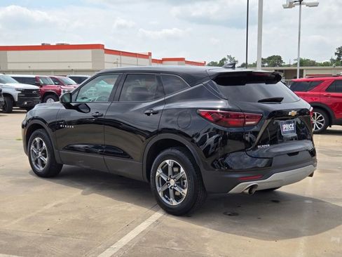 Used 2025 Chevrolet Blazer LT FWD image 7
