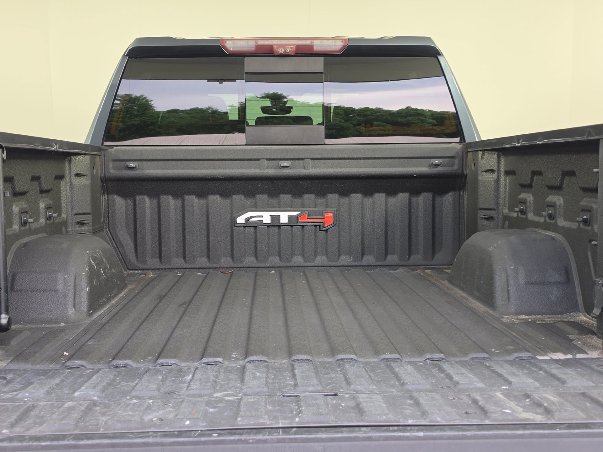 Used 2021 GMC Sierra 1500 AT4 w/ AT4 Value Package AWD/4WD image 12
