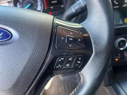Used 2018 Ford Explorer XLT w/ Equipment Group 202A AWD/4WD image 26