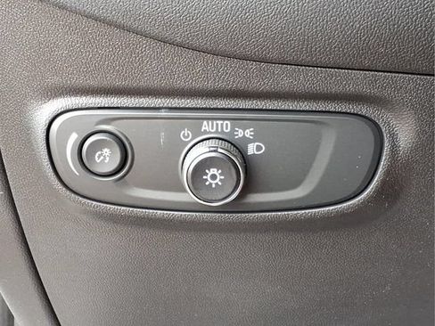 Used 2024 Chevrolet Equinox LT w/ LPO, Floor Liner Package FWD image 17