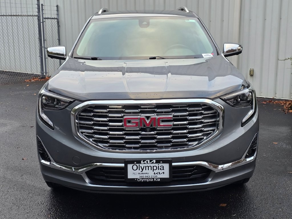 Used 2020 GMC Terrain Denali w/ Denali Premium Package AWD/4WD image 2