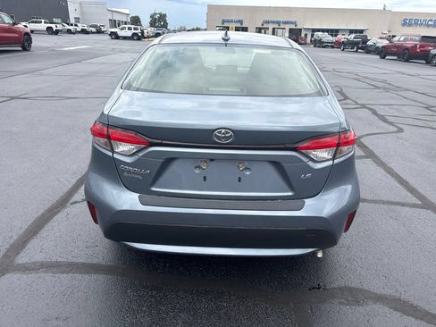Used 2022 Toyota Corolla LE FWD image 13