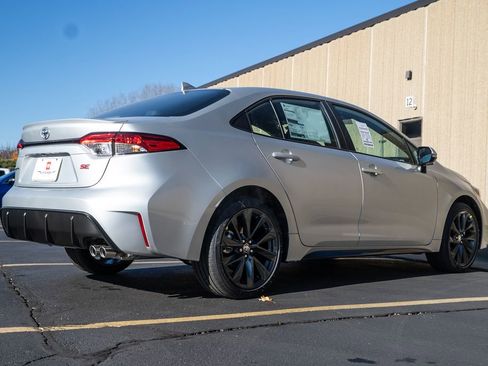 New 2026 Toyota Corolla SE w/ SE Package image 9