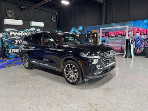 Used 2025 Lincoln Aviator Reserve AWD/4WD image 7