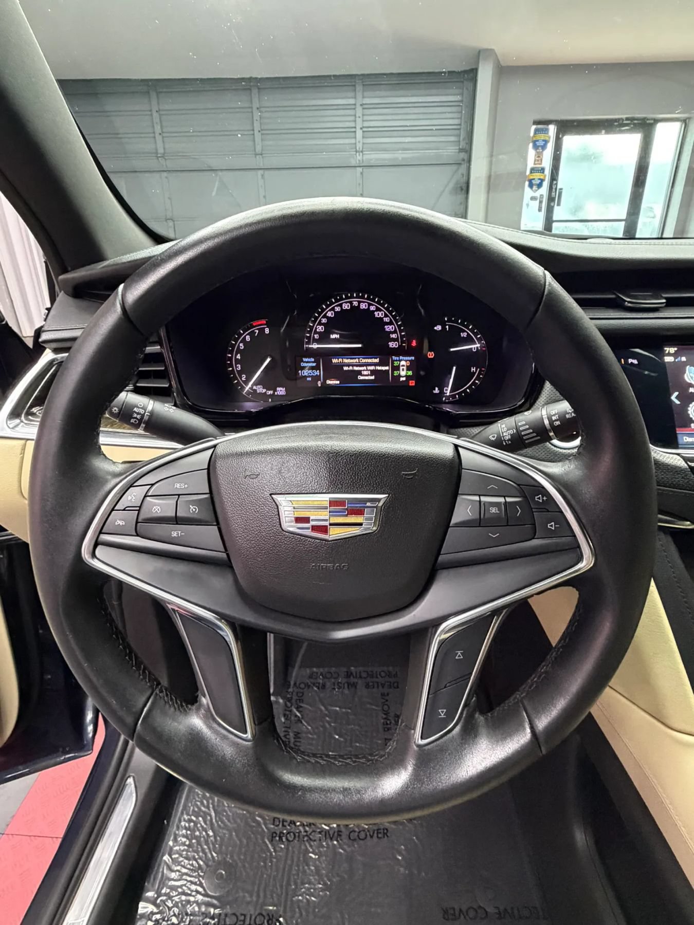 Used 2019 Cadillac XT5 FWD image 15