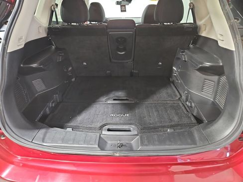 Used 2019 Nissan Rogue SV w/ Sun & Sound Touring Package AWD/4WD image 24