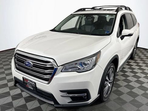 Used 2021 Subaru Ascent Limited w/ Technology Package AWD/4WD image 3