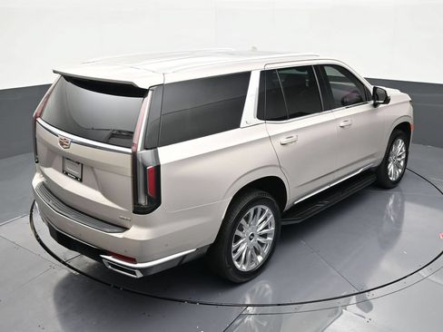 Certified 2022 Cadillac Escalade Premium Luxury RWD image 16