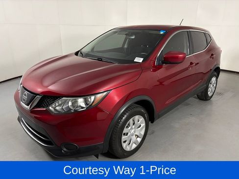 Used 2019 Nissan Rogue Sport S FWD image 5