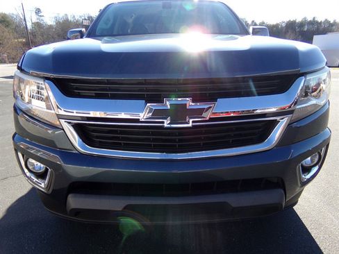 Used 2019 Chevrolet Colorado LT w/ LT Convenience Package image 4