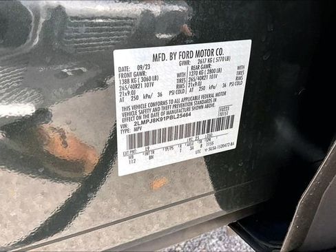 Used 2023 Lincoln Nautilus Reserve w/ Equipment Group 201A image 16