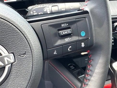 New 2025 Nissan Kicks SR image 25