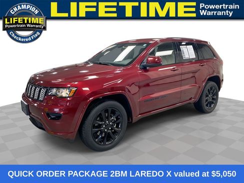 Used 2021 Jeep Grand Cherokee Laredo X AWD/4WD image 1
