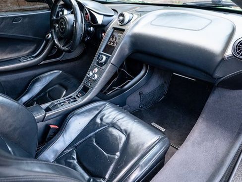 Used 2016 McLaren 650S Spider image 44