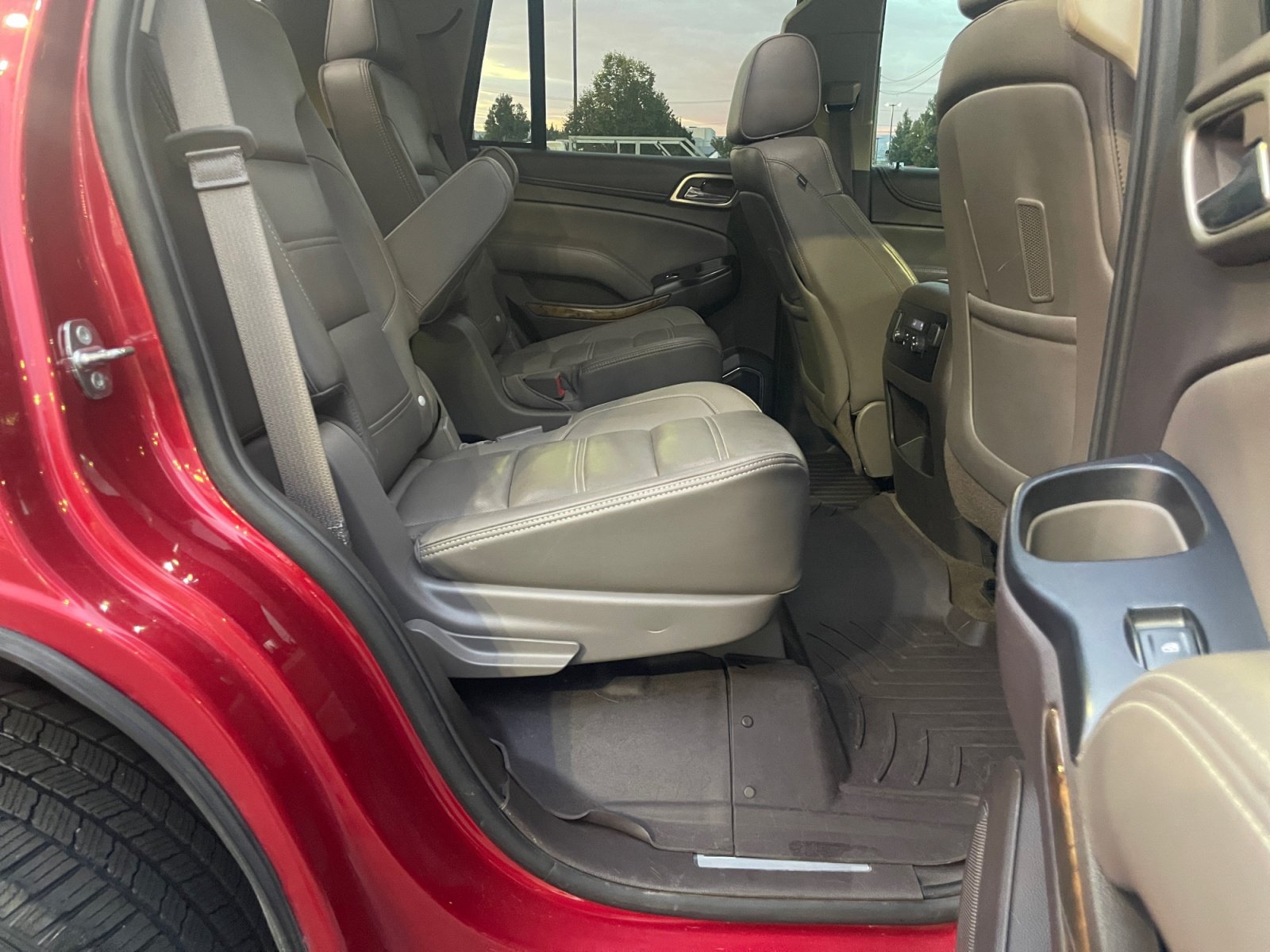 Used 2015 GMC Yukon Denali AWD/4WD image 26