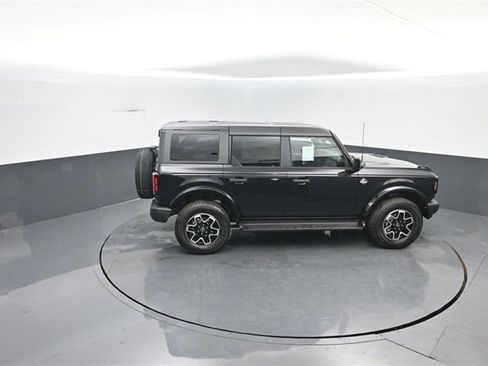 New 2026 Ford Bronco Outer Banks image 26