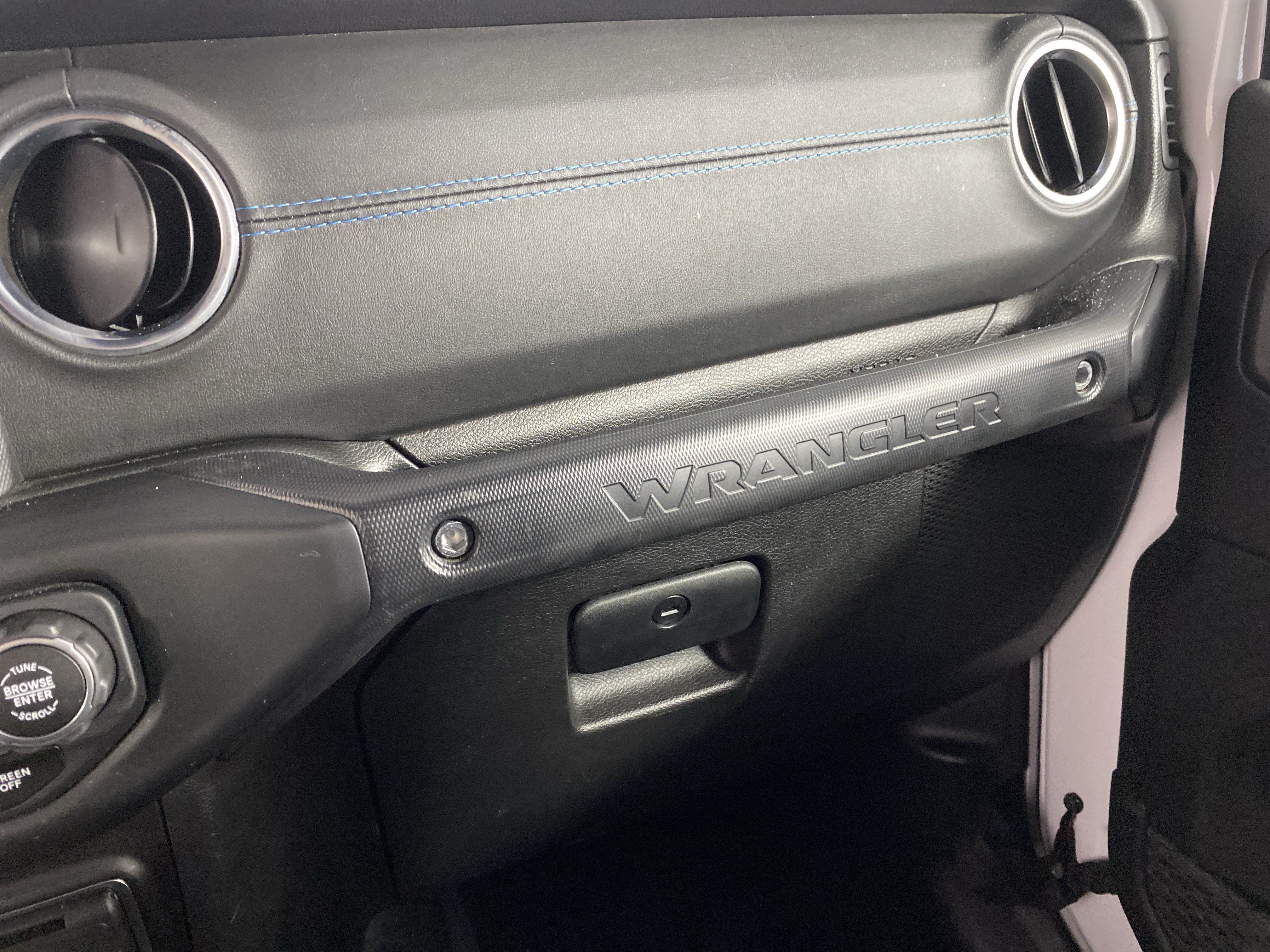 Used 2021 Jeep Wrangler Unlimited Rubicon 4xe w/ Steel Bumper Group AWD/4WD image 32