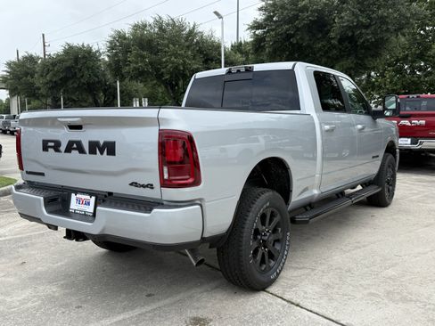 New 2026 RAM 2500 Laramie w/ Night Edition AWD/4WD image 5