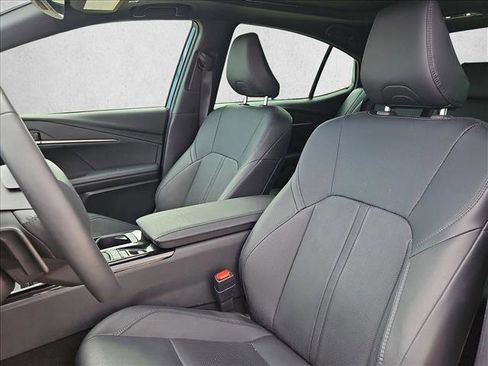 Used 2025 Toyota Camry XSE image 10