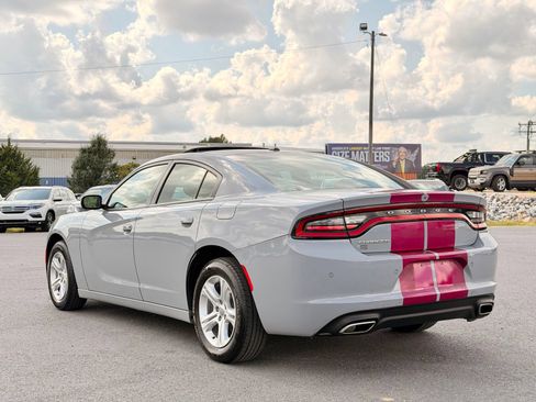 Used 2022 Dodge Charger SXT w/ Leather Interior Group RWD image 12