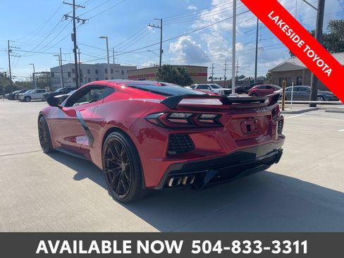 Used 2021 Chevrolet Corvette Stingray Preferred Cpe w/ Z51 Performance Package RWD image 3