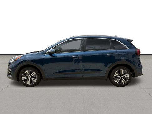 Certified 2022 Kia Niro LXS FWD image 8