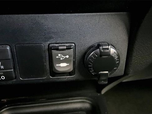 Certified 2016 Toyota RAV4 Limited w/ Advanced Technology Package image 16