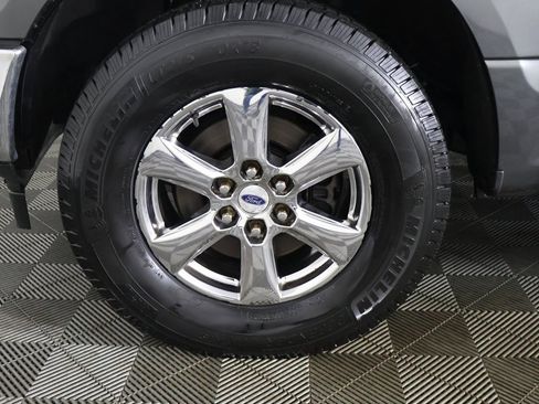 Used 2018 Ford F150 XLT w/ Equipment Group 302A Luxury image 19