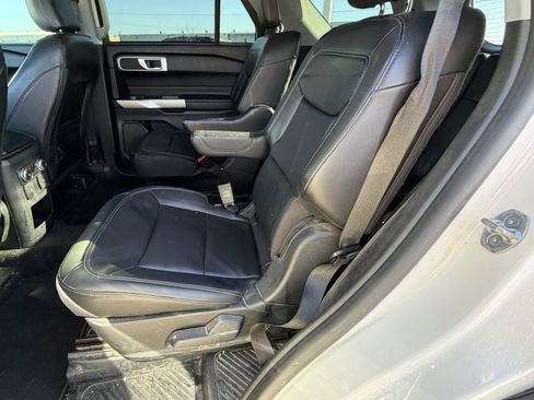Used 2021 Ford Explorer XLT w/ Equipment Group 202A image 22