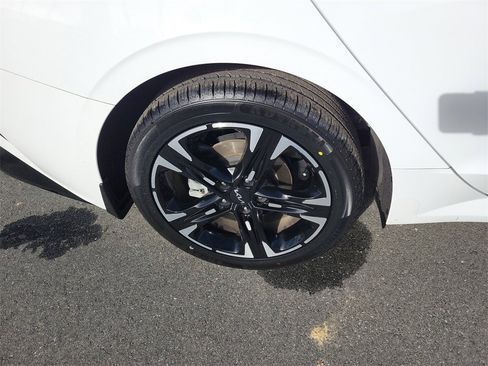 Used 2023 Kia K5 GT-Line w/ GT-Line Premium Package image 7