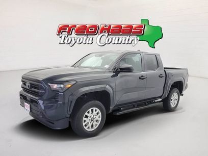 Used 2025 Toyota Tacoma SR